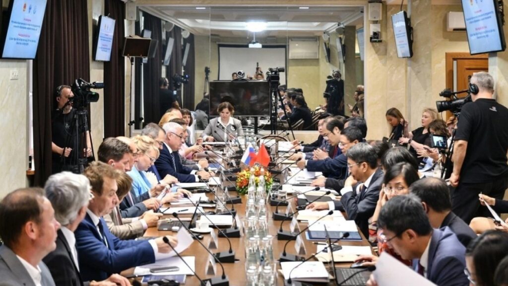 Việt Nam-Nga thúc đẩy hợp tác giáo dục và khoa học-công nghệ 1 viet nam nga thuc day hop tac giao duc va khoa hoc cong nghe
