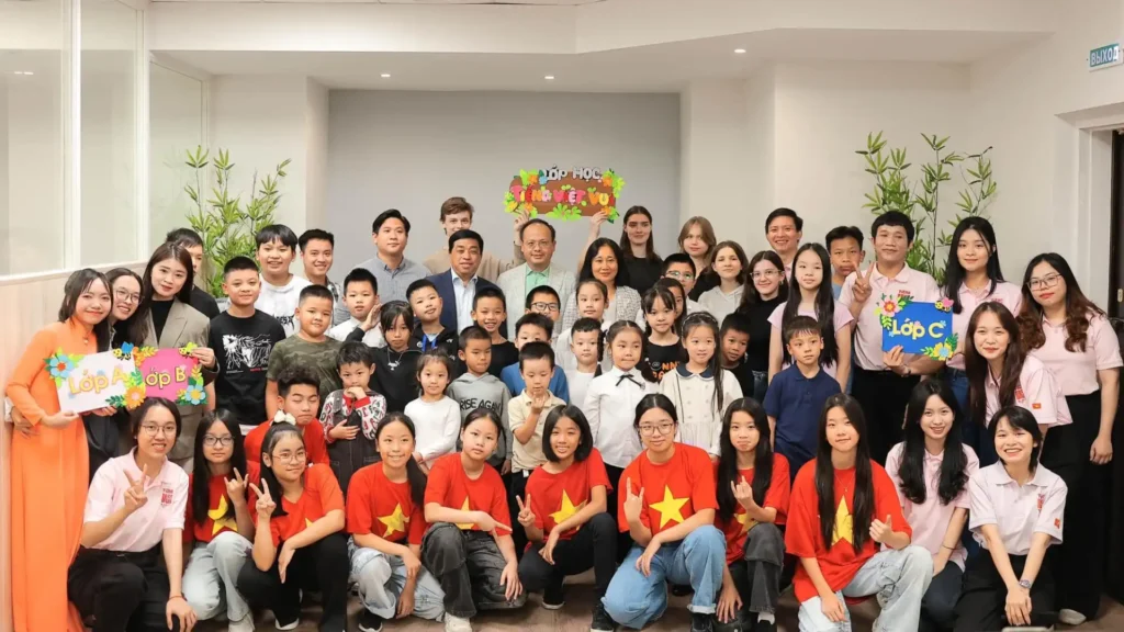 Khai giảng Lớp Tiếng Việt Vui 2024-2025 tại Liên bang Nga 1 khai giang lop tieng viet vui 2024 2025 tai lien bang nga