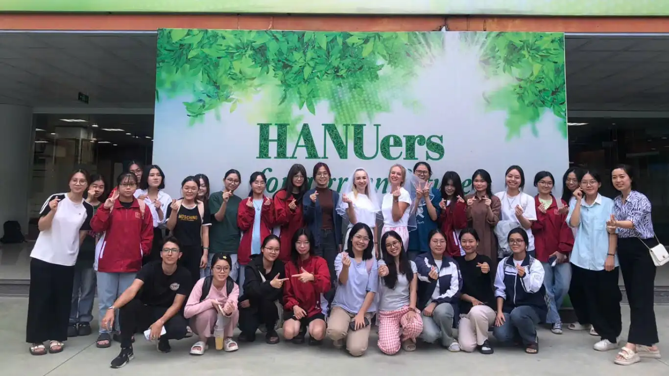 sinh vien dai hoc ha noi tim hieu nhung net dep trong dam cuoi nga 2