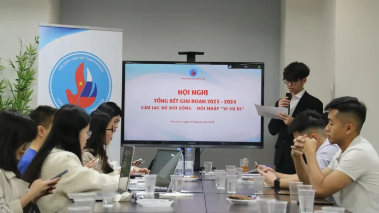 Tổng kết giai đoạn 2023-2024 Câu lạc bộ Đời sống - Hội nhập “Vi vu đi” 7 tong ket giai doan 2023 2024 cau lac bo doi song hoi nhap vi vu di