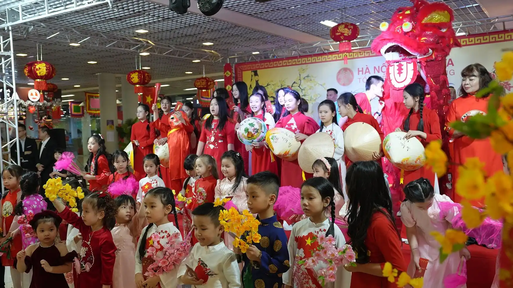 Người Việt ở thủ đô nước Nga tưng bừng đón Tết Nguyên đán 2 nguoi viet o thu do nuoc nga tung bung don tet nguyen dan