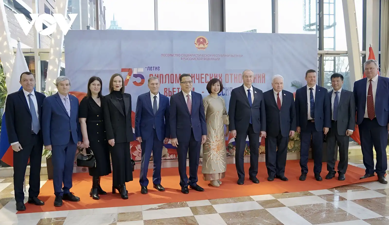 Đại sứ quán tổ chức kỷ niệm 75 năm quan hệ ngoại giao tại Moskva 2 dai su quan to chuc ky niem 75 nam quan he ngoai giao tai moskva