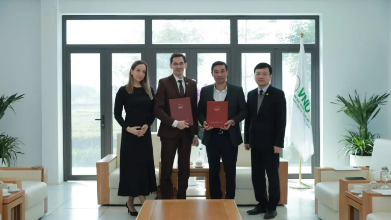 Hợp tác giữa Đại học Kỹ thuật Novosibirsk và Đại học Quốc gia Hà Nội 13 hop tac giua dai hoc ky thuat novosibirsk va dai hoc quoc gia ha noi