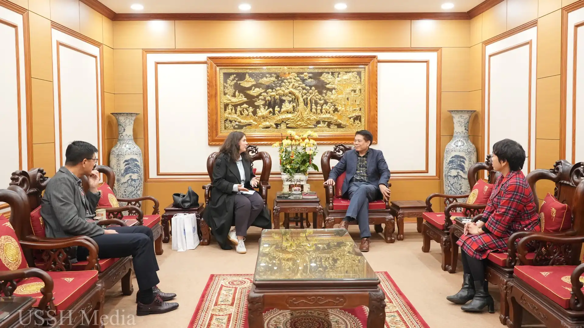 sinh vien giang vien vnu ussh co co hoi nhan hoc bong tu mgimo