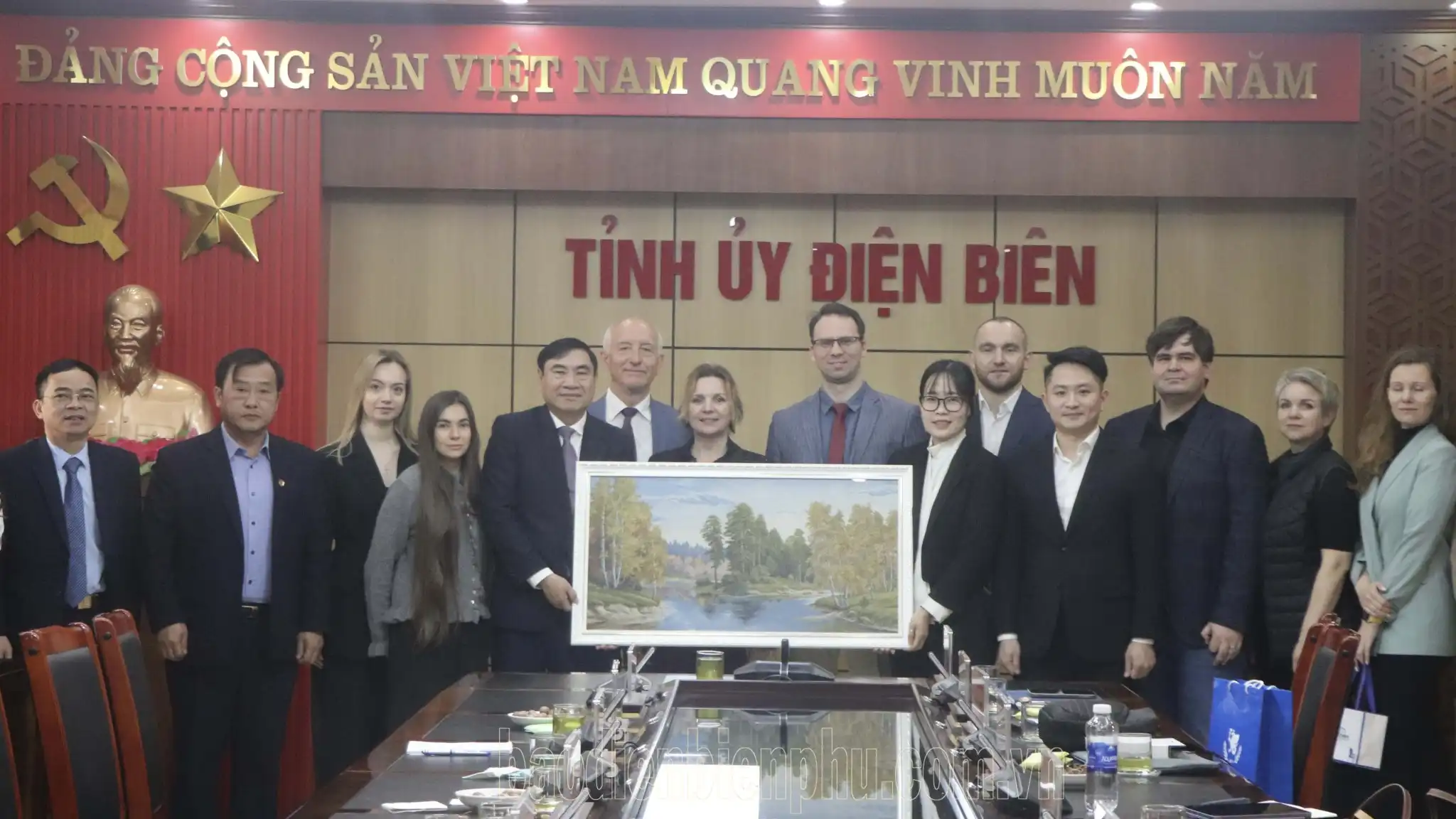 Tỉnh Điện Biên thúc đẩy hợp tác giáo dục với các trường đại học Nga 2 tinh dien bien thuc day hop tac giao duc voi cac truong dai hoc nga