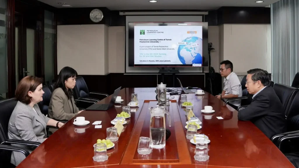 Trường Đại học Dầu khí Việt Nam tăng cường hợp tác giáo dục Nga 1 truong dai hoc dau khi viet nam tang cuong hop tac giao duc nga