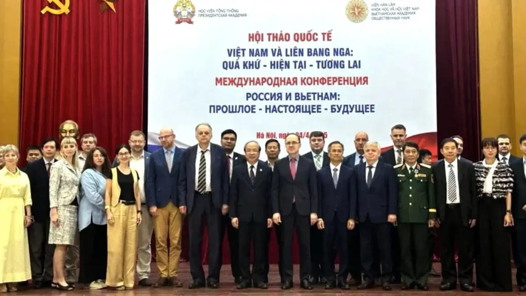 hoi thao viet nam va lien bang nga qua khu hien tai tuong lai