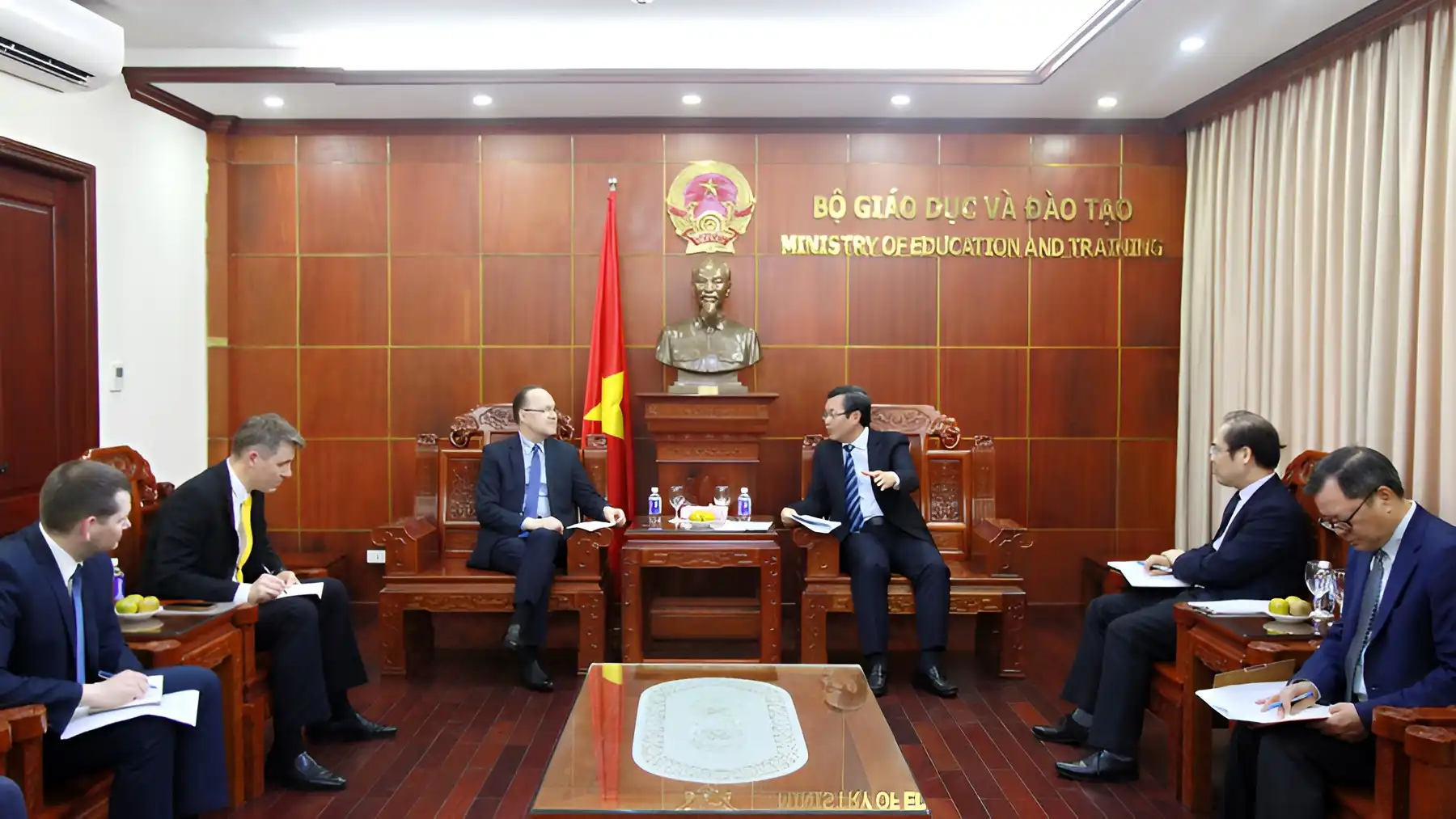 tang cuong hop tac giao duc giua viet nam va lien bang nga