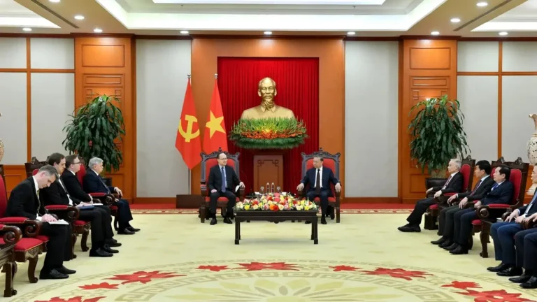 tong bi thu to lam tiep va lam viec voi dai su nga tai viet nam