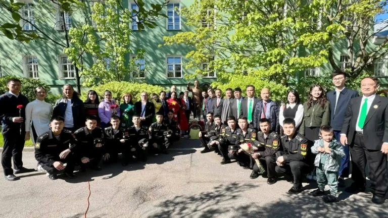 An vị tượng Chủ tịch Hồ Chí Minh tại Đại học Quốc gia Saint Petersburg 16 an vi tuong chu tich ho chi minh tai dai hoc quoc gia saint petersburg