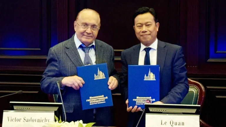 Đại học Quốc gia Hà Nội hợp tác chiến lược với Đại học Lomonosov 8 dai hoc quoc gia ha noi hop tac chien luoc voi dai hoc lomonosov