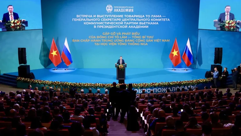 Tổng Bí thư Tô Lâm thăm và phát biểu tại Học viện Tổng thống Nga 1 tong bi thu to lam tham va phat bieu tai hoc vien tong thong nga