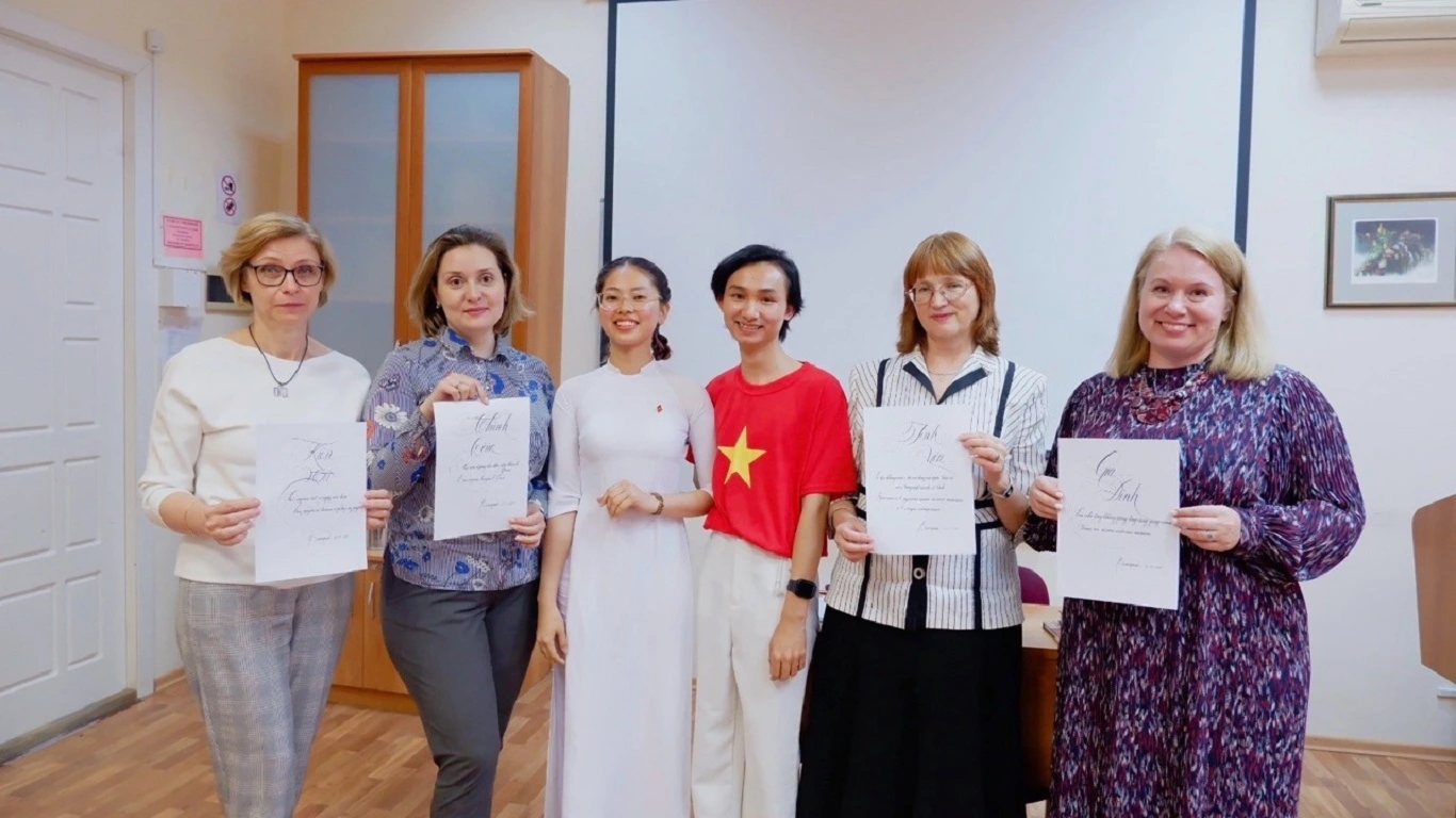 hanh trinh truong thanh cua du hoc sinh nganh bao chi 2