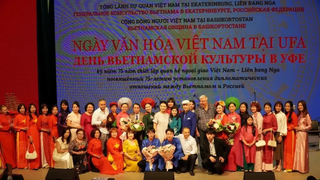 hoat dong soi noi trong ngay van hoa viet nam tai thanh pho ufa