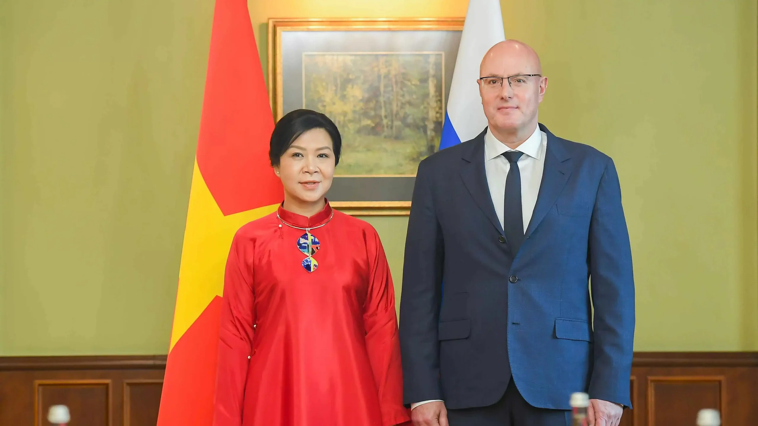 ky vong lon vao giao duc ky thuat nghe thuat va tieng nga tai viet nam scaled