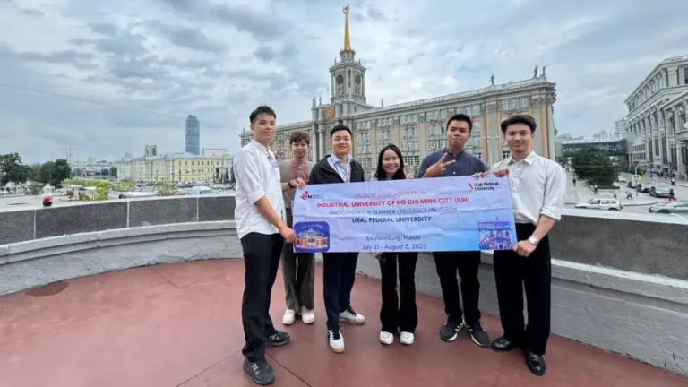 Sinh viên IUH sang Nga thực tập trao đổi chuyên sâu về điện hạt nhân 5 sinh vien iuh sang nga thuc tap trao doi chuyen sau ve dien hat nhan