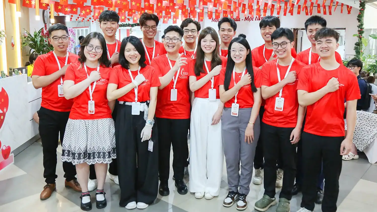 soi noi huong ung ngay hoi du hoc sinh hien mau 2025 tai ha noi