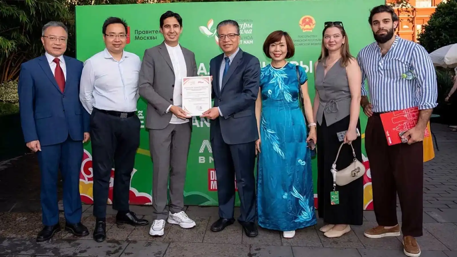 Lễ hội Văn hóa Việt Nam tại Nga kết thúc thành công rực rỡ 3 le hoi van hoa viet nam tai nga ket thuc thanh cong ruc ro 2