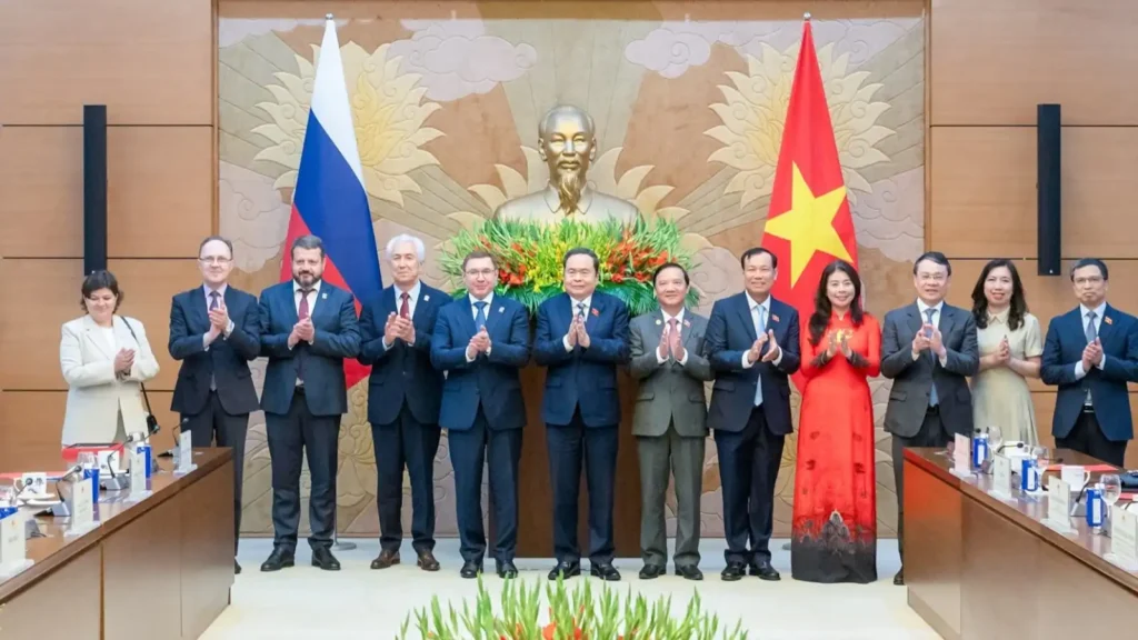 Chủ tịch Quốc hội Trần Thanh Mẫn tiếp Phó Chủ tịch Hội đồng Liên bang Nga 1 chu tich quoc hoi tran thanh man tiep pho chu tich hoi dong lien bang nga