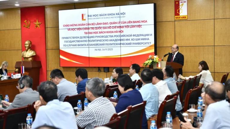 dai hoc bach khoa ha noi tang cuong hop tac voi doi tac nga 2