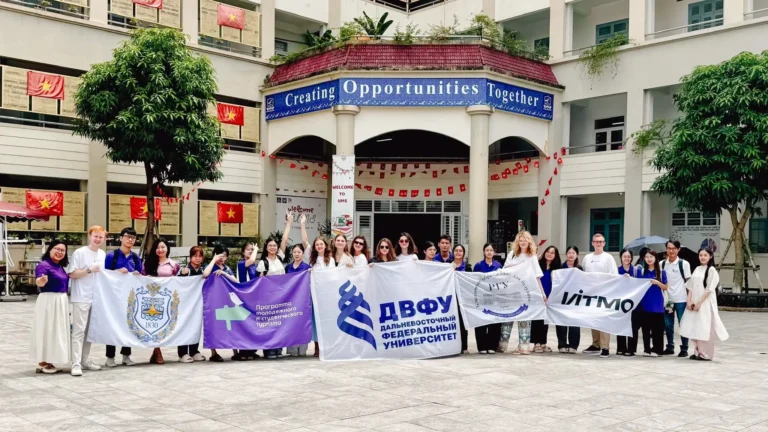 Sinh viên ULIS mở rộng giao lưu quốc tế và đối thoại về số hóa giáo dục 12 sinh vien ulis mo rong giao luu quoc te va doi thoai ve so hoa giao duc