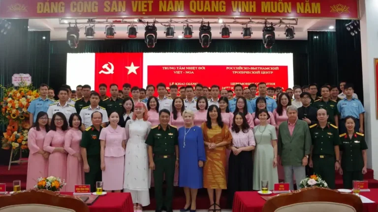 Trung tâm Nhiệt đới Việt - Nga khai giảng các lớp tiếng Nga 2025-2026 20 trung tam nhiet doi viet nga khai giang cac lop tieng nga 2025 2026