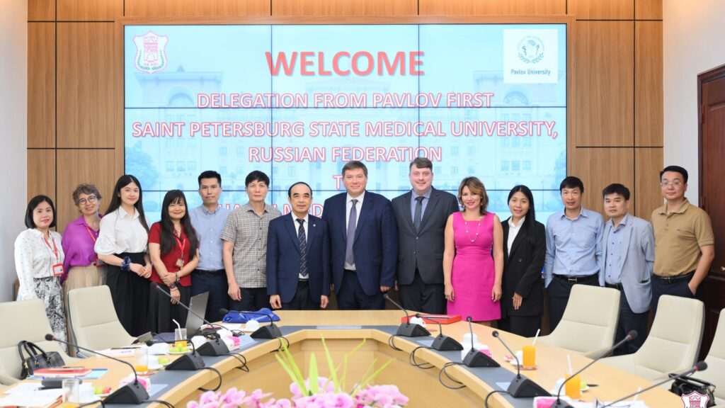 Trường Đại học Y Hà Nội tiếp và làm việc với Đại học Y Pavlov 1 truong dai hoc y ha noi tiep va lam viec voi dai hoc y pavlov