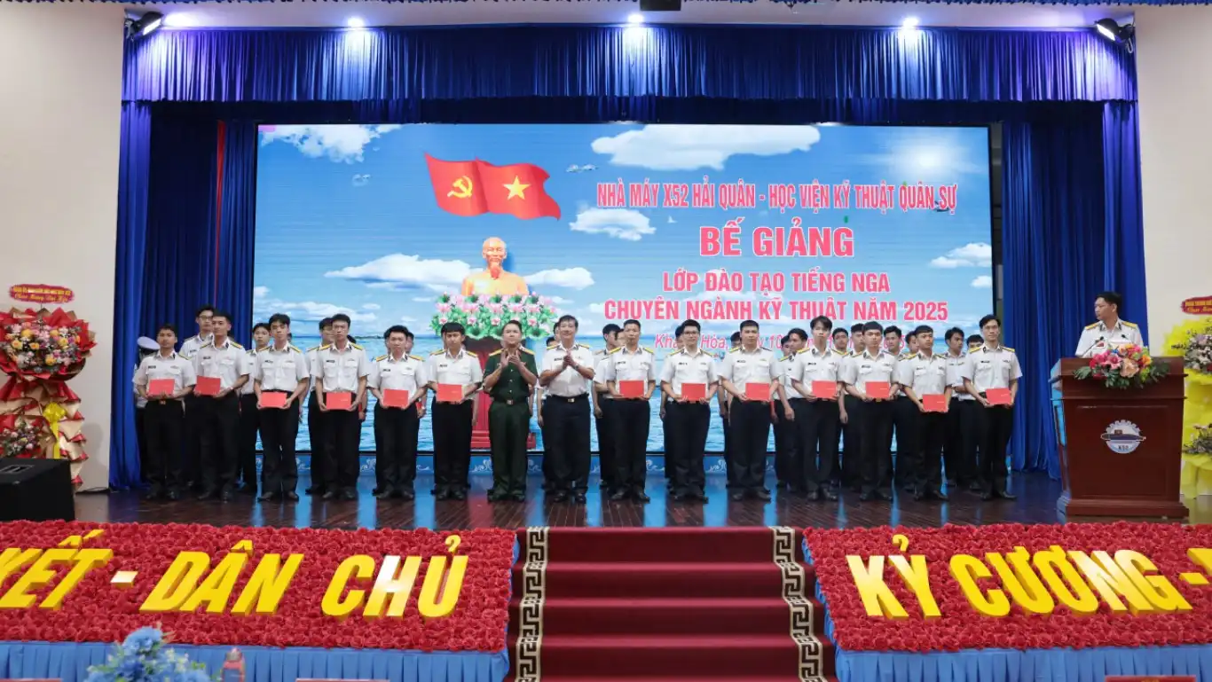 Bế giảng khóa đào tạo bồi dưỡng tiếng Nga 2025 tại Nhà máy X52 2 be giang khoa dao tao boi duong tieng nga 2025 tai nha may