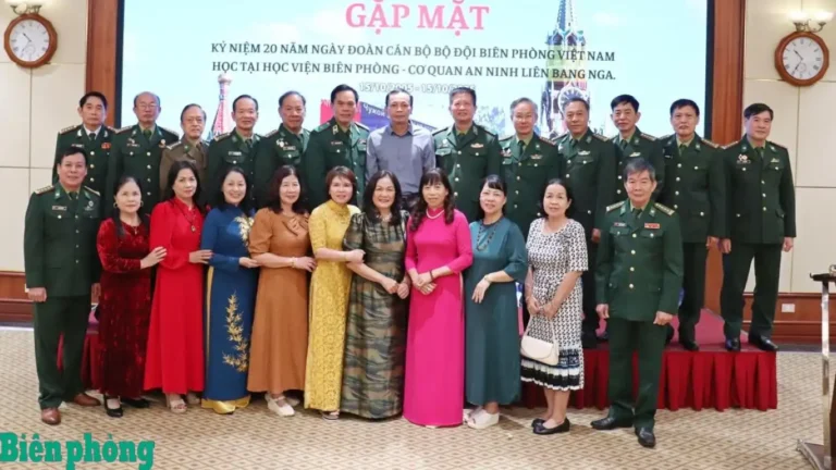 Kỷ niệm 20 năm đoàn cán bộ Biên phòng học tập tại Liên bang Nga 11 ky niem 20 nam doan can bo bien phong hoc tap tai lien bang nga