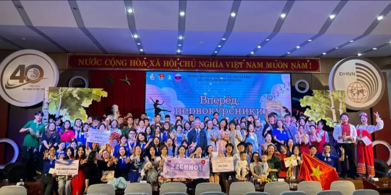 Khoa Nga Trường Đại học Ngoại ngữ, Đại học Đà Nẵng chào tân sinh viên 12 khoa nga truong dai hoc ngoai ngu dai hoc da nang chao tan sinh vien