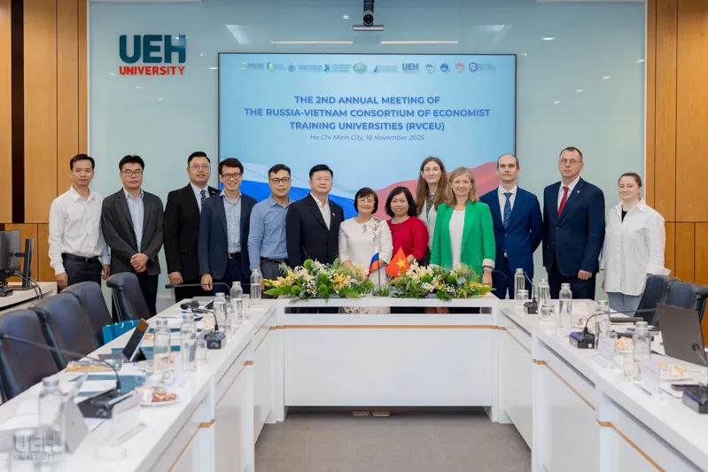 Phiên họp thường niên lần hai của Hiệp hội các trường Đại học Kinh tế Việt – Nga 1 phien hop thuong nien lan hai cua hiep hoi cac truong dai hoc kinh te viet nga 1