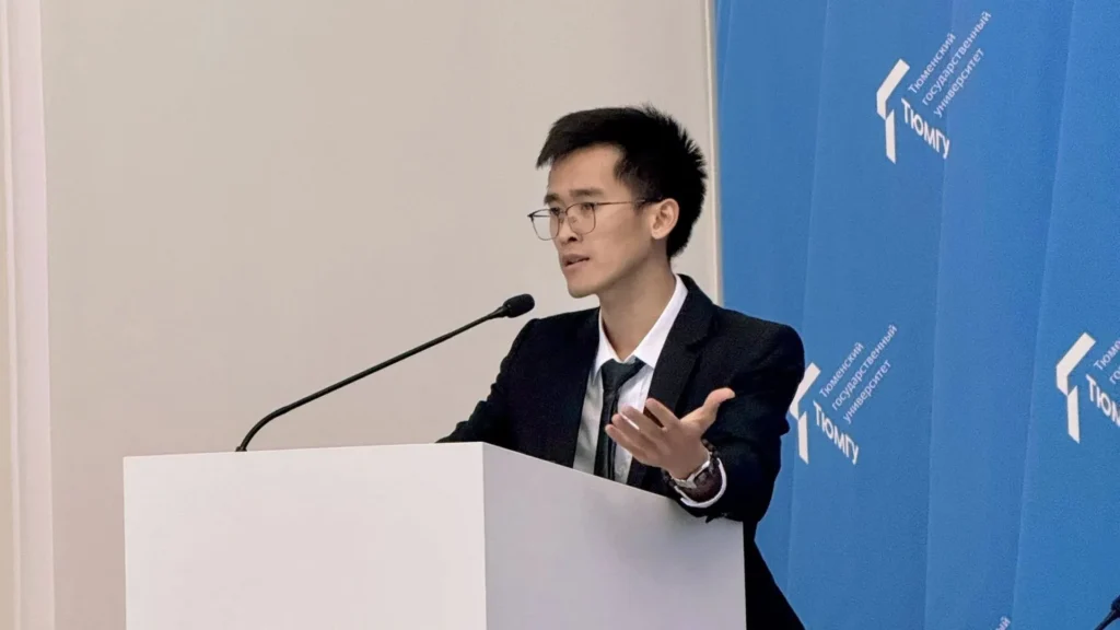 sinh vien nuoc ngoai dau tien nhan hoc bong kutsev tai dai hoc tyumen 21