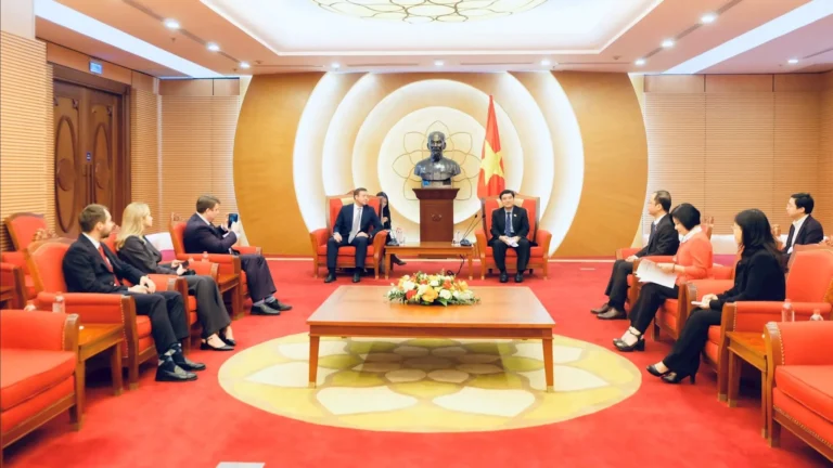 Tăng cường hợp tác giáo dục và đào tạo Việt Nam - Liên bang Nga 10 tang cuong hop tac giao duc va dao tao viet nam lien bang nga
