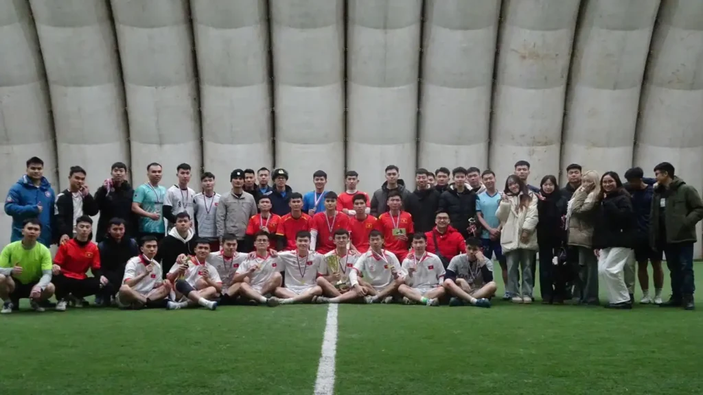 Giải bóng đá nội bộ Học viện Không quân Zhukovsky và Gagarin 1 giai bong da noi bo hoc vien khong quan zhukovsky va gagarin 2