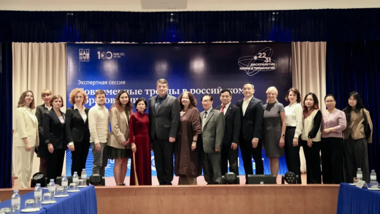 thao luan chuyen gia ve xu huong hien dai trong giao duc nga tai ha noi 2