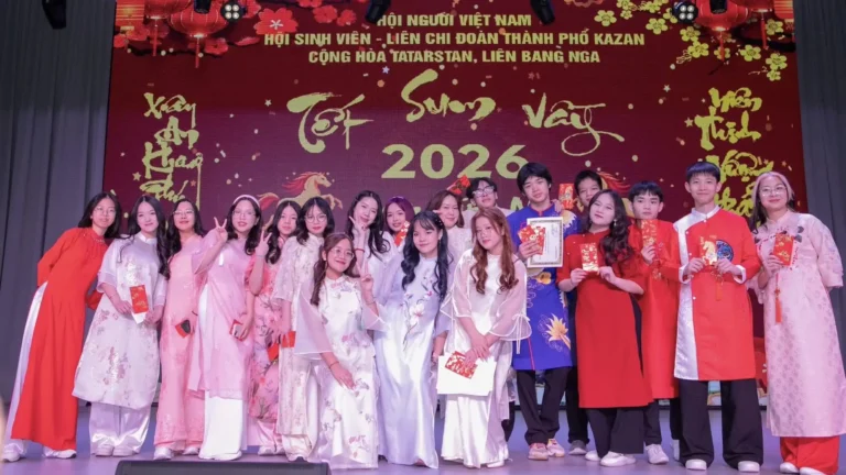 du hoc sinh tai kazan ron rang don xuan binh ngo 2026 1
