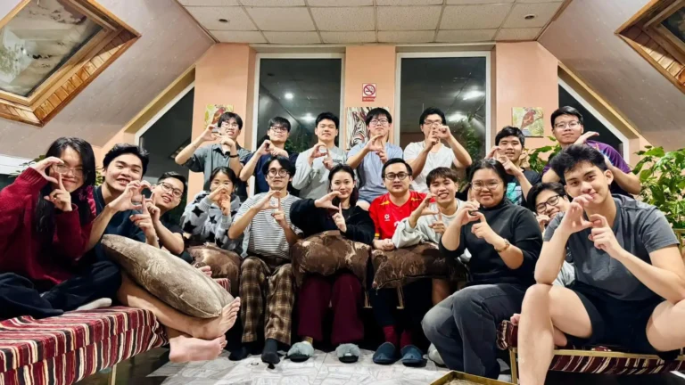 tet 2026 tai dai hoc gubkin giu lua xuan giua mua dong nuoc nga 1