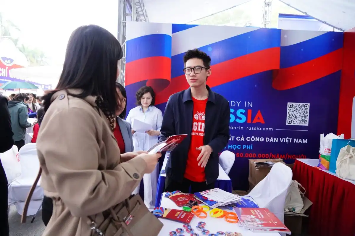 cac truong dai hoc nga tham gia ngay hoi tu van tuyen sinh 2026 3