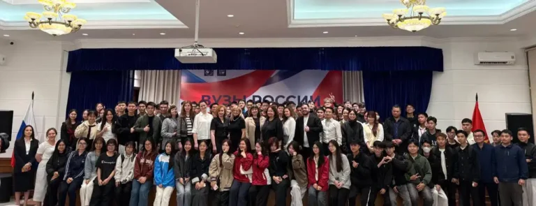 khai mac trien lam giao duc nga tai viet nam thang 32026
