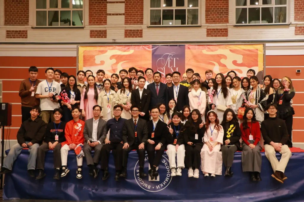 "Tết Sum Vầy 2026" của sinh viên Việt tại HSE, MISIS, MGIMO và MGLU 1 tet sum vay 2026 cua sinh vien viet tai hse misis mgimo va mglu