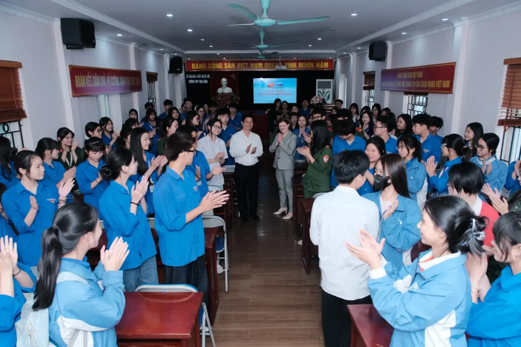 truong trung hoc tung thien ky hop tac voi dai hoc bach khoa tomsk