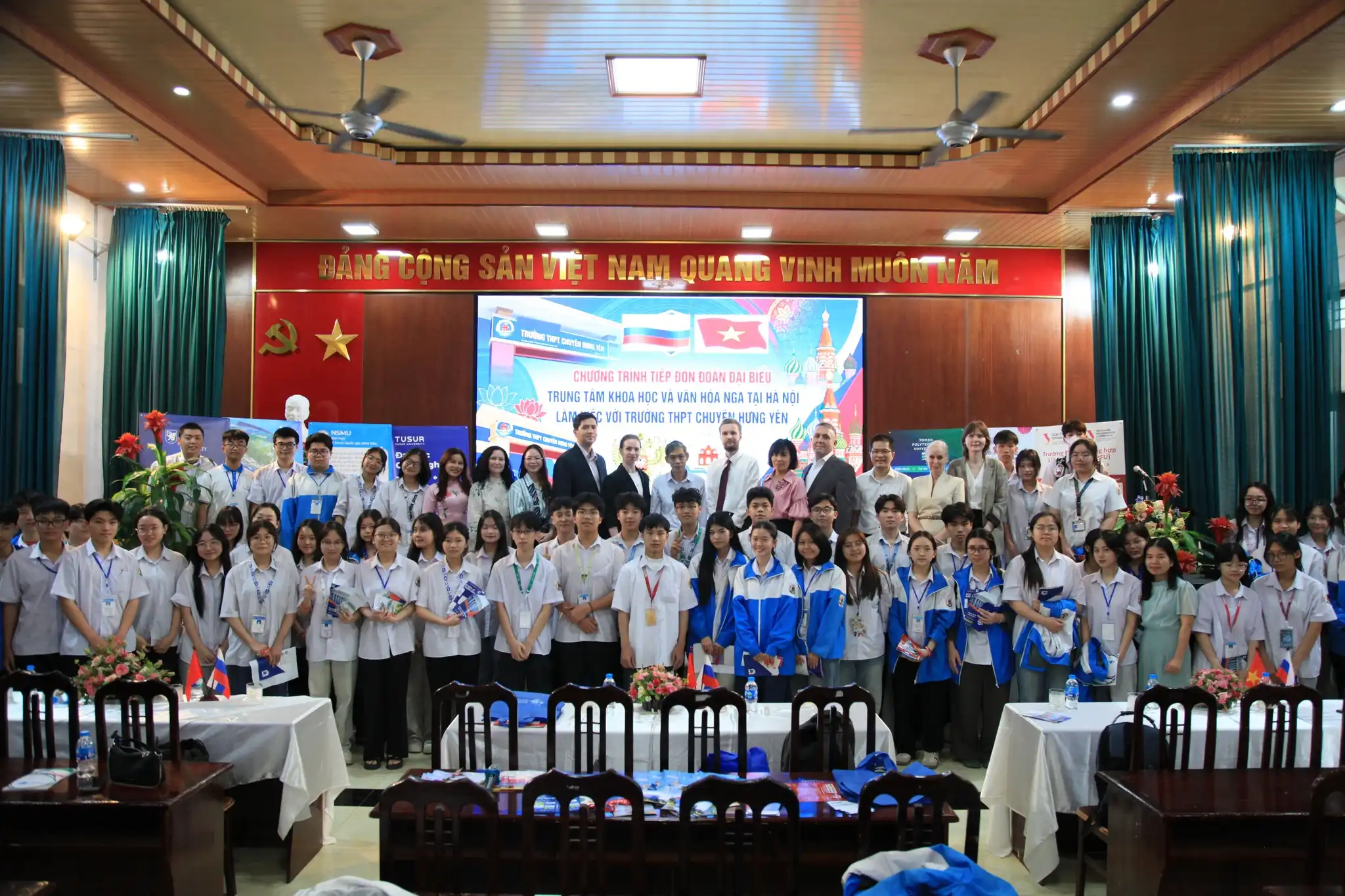 Các trường đại học Nga làm việc tại Trường THPT Chuyên Hưng Yên 2 cac truong dai hoc nga lam viec tai truong thpt chuyen hung yen