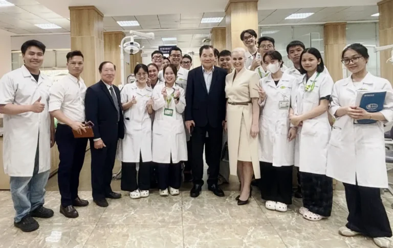 dai hoc y khoa quoc gia bac nga tham va lam viec tai hubt