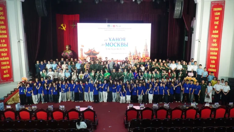 Dạ hội “Từ Hà Nội đến Mát-xcơ-va 2026” tại Trường Đại học Ngoại ngữ 4 da hoi tu ha noi den mat xco va 2026 tai truong dai hoc ngoai ngu 1