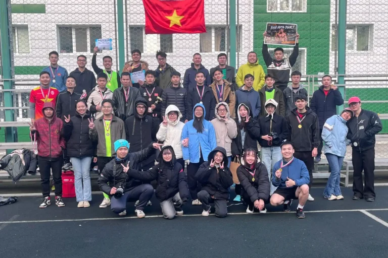 dai hoi the thao tomsk 2026 gan ket sinh vien viet nam tai nga