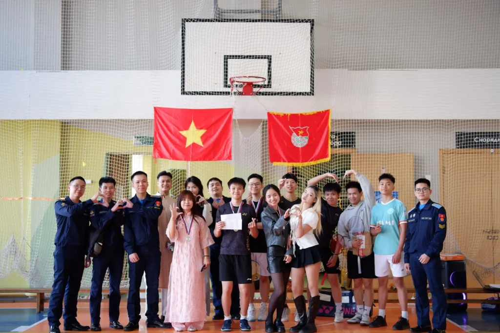 giai cau long doan co so voronezh 2026 dien ra thanh cong tot dep