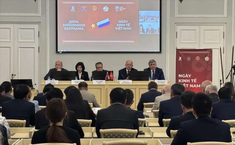 Sôi nổi các hoạt động trong Ngày kinh tế Việt Nam tại Saint Petersburg 1 soi noi cac hoat dong trong ngay kinh te viet nam tai saint petersburg 1