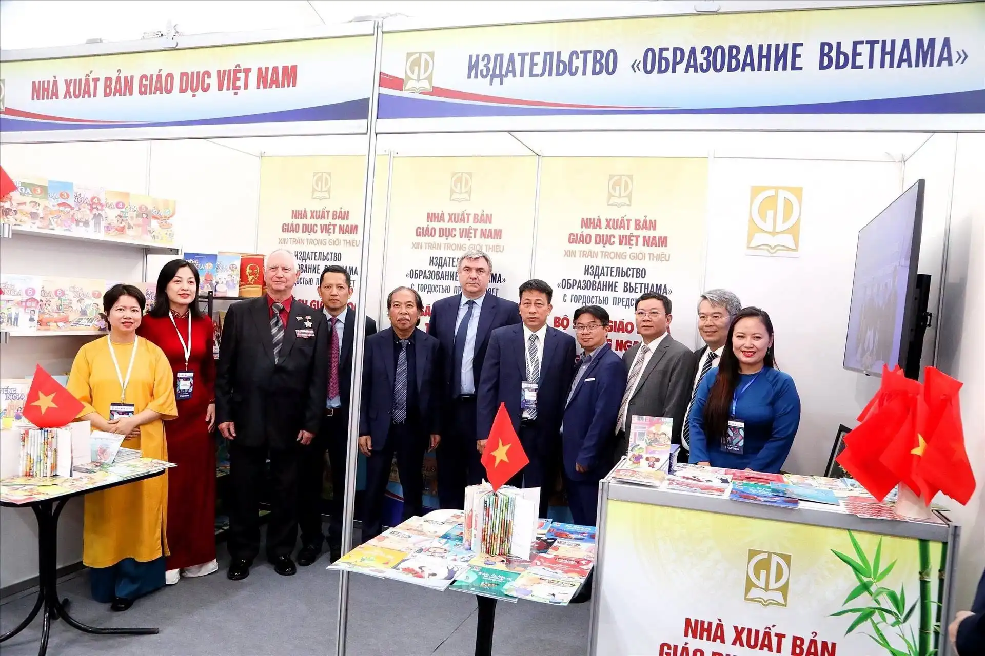 viet nam lan dau la khach moi danh du tai hoi cho sach quoc te st petersburg 2