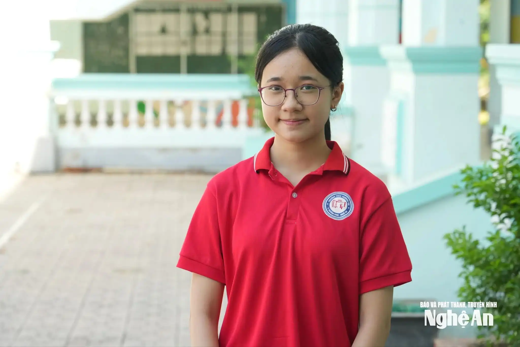 Nữ sinh yêu văn học Nga trở thành thủ khoa chuyên Tiếng Nga 2 nu sinh yeu van hoc nga tro thanh thu khoa chuyen tieng nga