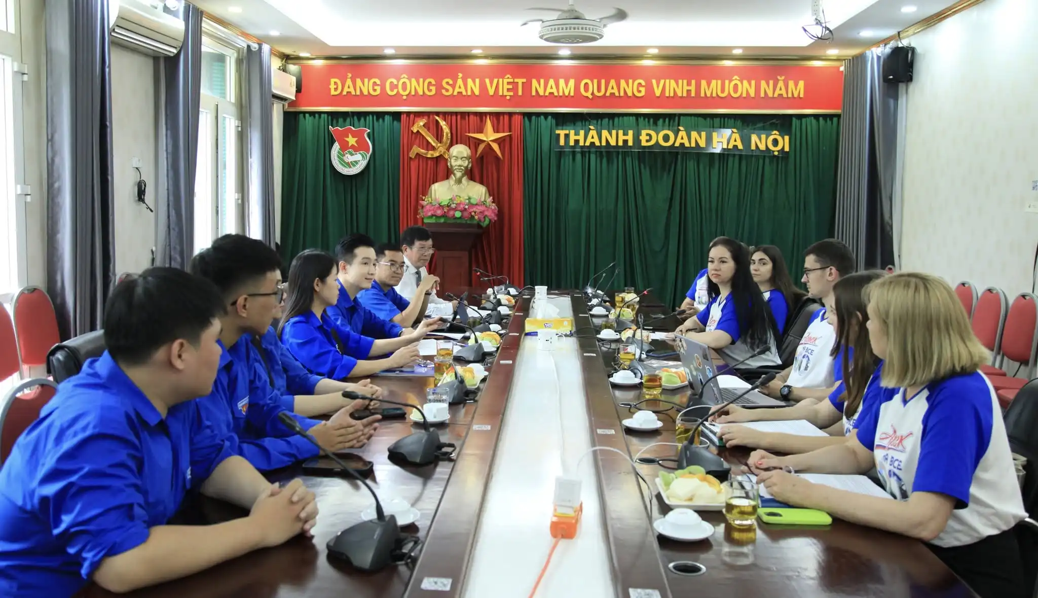 Thành đoàn Hà Nội và Trung tâm Thiếu nhi Quốc tế Artek thúc đẩy hợp tác 2 thanh doan ha noi va trung tam thieu nhi quoc te artek thuc day hop tac 2